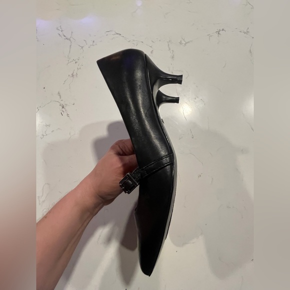 Vionic Minnie Kitten Heel Maryjane Dress Shoes Black Leather Size 7.5 - Picture 4 of 7